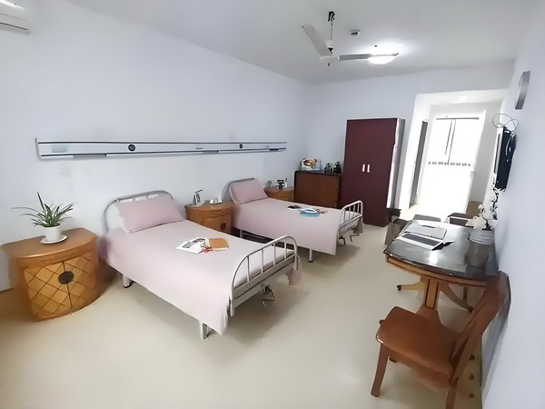 深圳怎样迁入户口_董璇前夫高云翔给天下男人狠狠上了一课 董璇前夫高儿子关悦怀抱