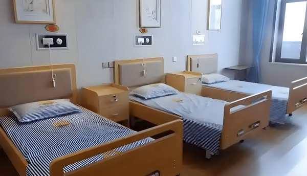 应届生落户深圳条件_杨幂在首映礼上的一个举动，让赵丽颖再成为焦点 庆晚者李利报记霞告诉重